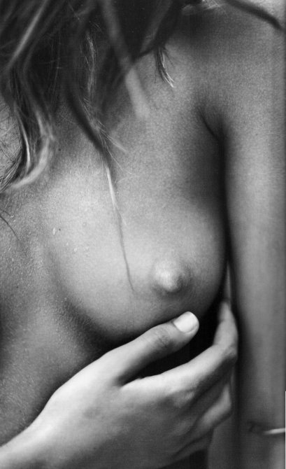 Обнаженная Кэндис Свейнпол (Candice Swanepoel) в книге Рассела Джеймса
