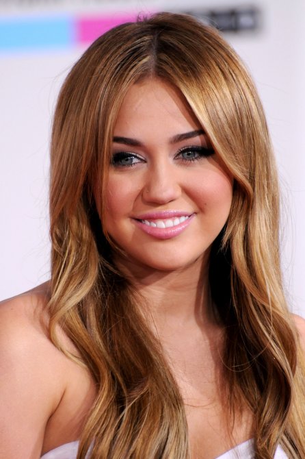 Майли Сайрус (Miley Cyrus) на церемонии «American Music Awards – 2010»