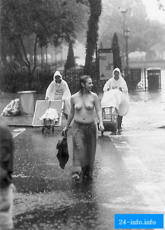 Фотограф борется за права женщин Нью-Йорка ходить топлесс  НЮ