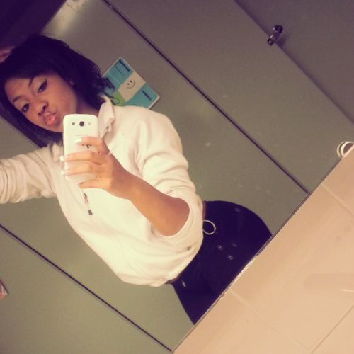 Chivettes bored at work (32 Photos)