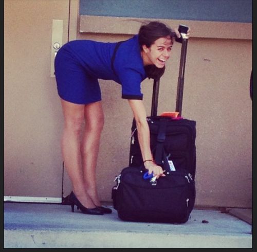 Chivettes bored at work (32 Photos)