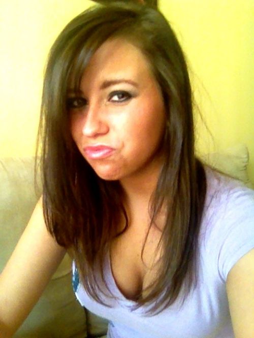 Chivettes bored at work (32 Photos)