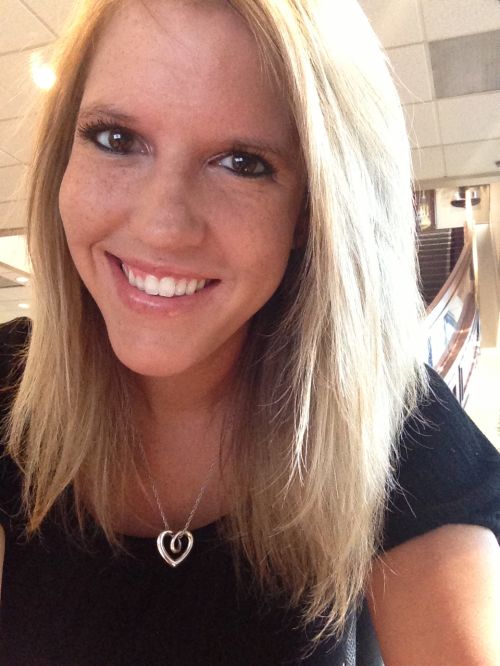 Chivettes bored at work (32 Photos)