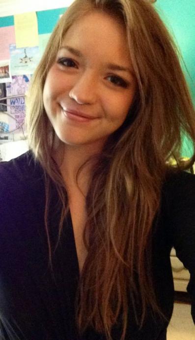 Chivettes bored at work (32 Photos)