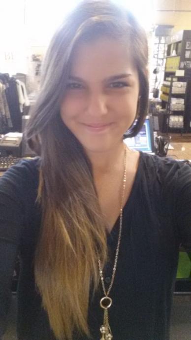 Chivettes bored at work (32 Photos)