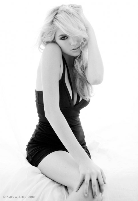 Kate Upton – Lingerie Photoshoot
