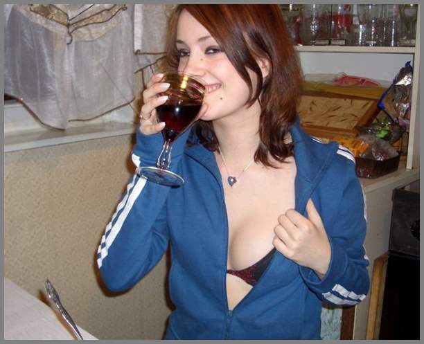 Частные фотки сексуальной деффки