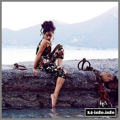 Рианна в летней фотосессии