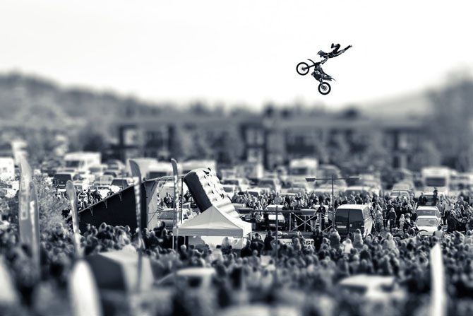 Лучшие кадры Red Bull Illume 2013