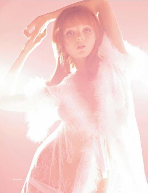 Голая Лили Коул (Lily Cole) в октябрьском журнале Playboy (красивые фото)
