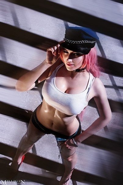 Косплей Poison из Street Fighter X Tekken