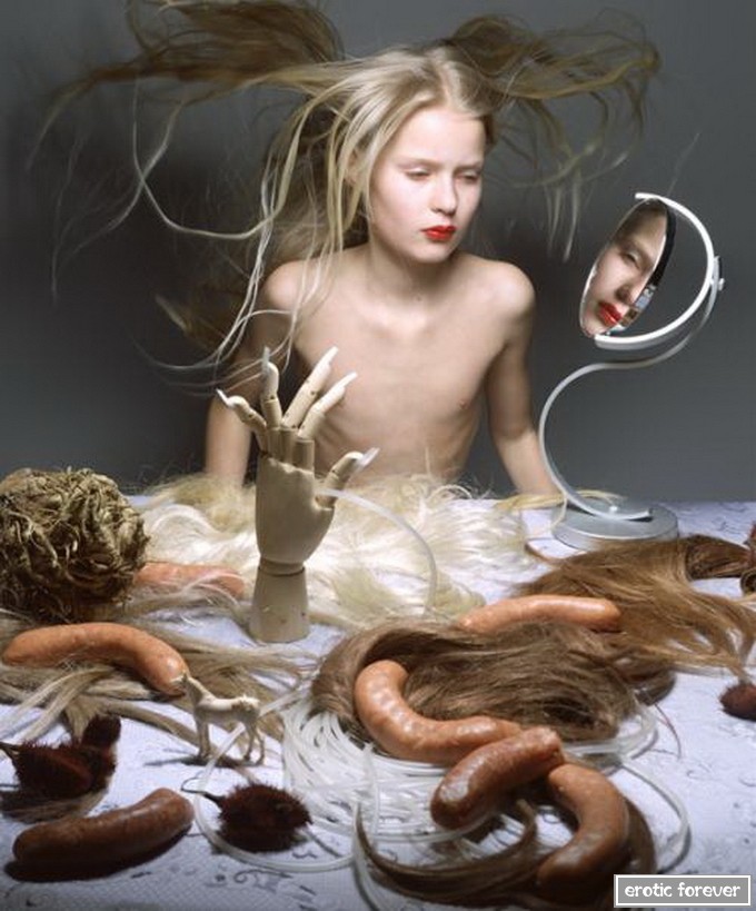 Провокационный фотограф Cornelie Tollens (эротика)