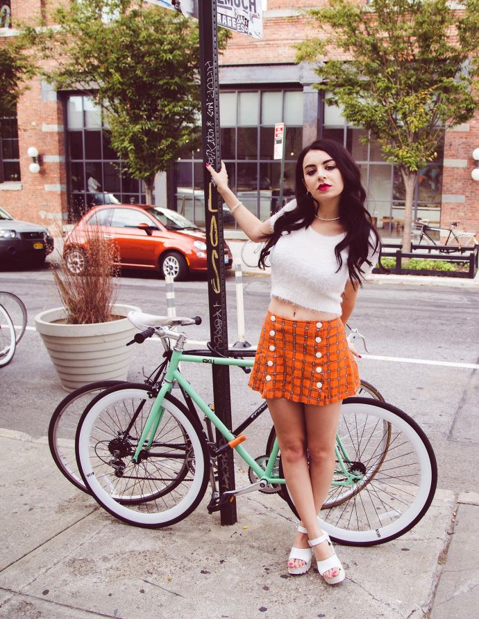 Чарли Экс Си Экс (Charli XCX) в фотосессии для журнала