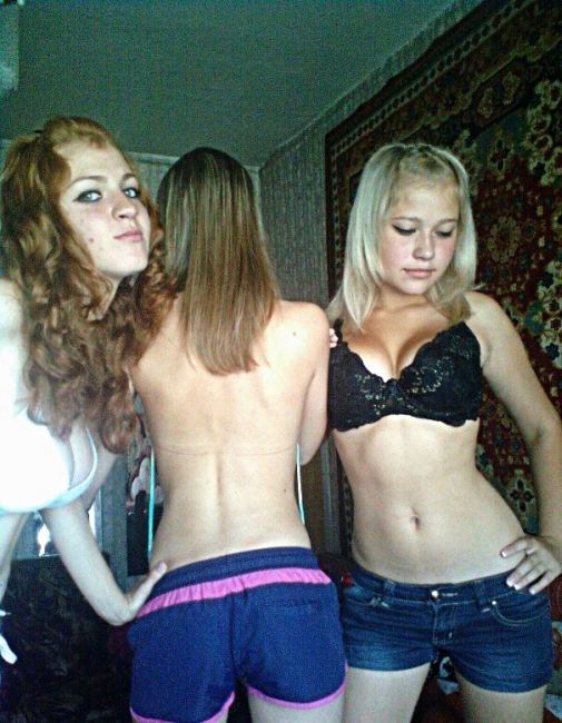 Глупые и смешные фотографии девушек из социальных сетей