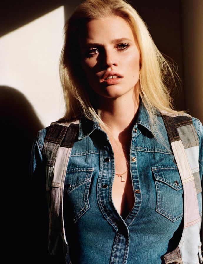 Лара Стоун (Lara Stone) в фотосессии Аласдера Маклеллана