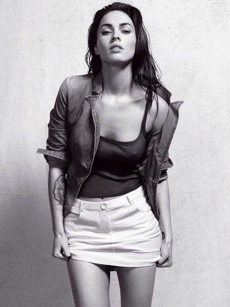 Просто фото очаровательной красотки Megan Fox