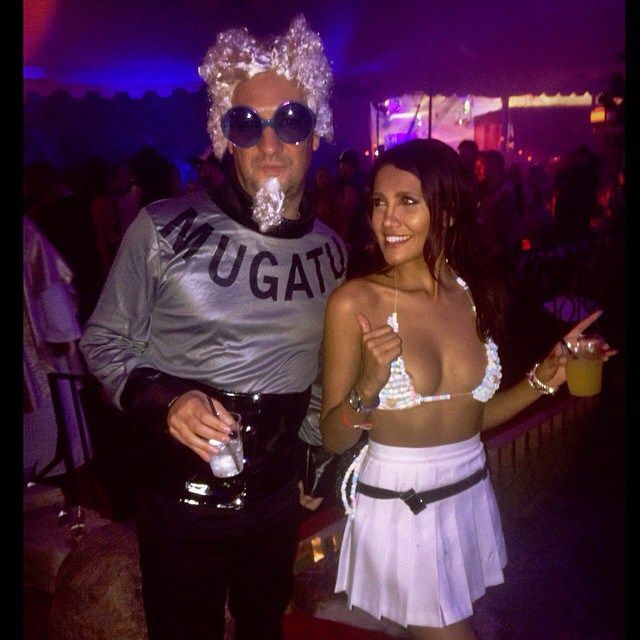Как веселятся на вечеринке Playboy Halloween Party
