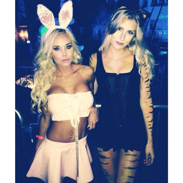 Как веселятся на вечеринке Playboy Halloween Party