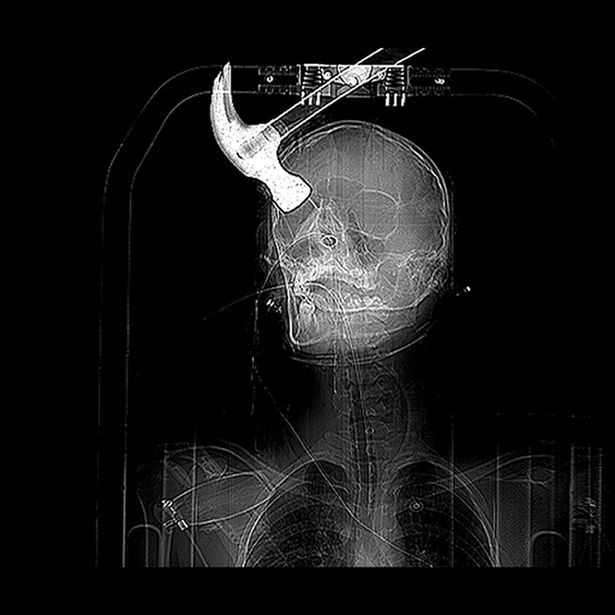 Педик довел соседа по комнате до тюрьмы (жесть)