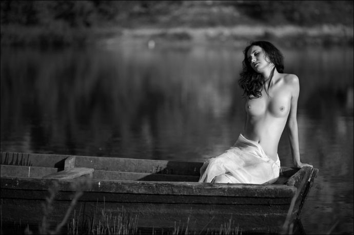 Nude girls