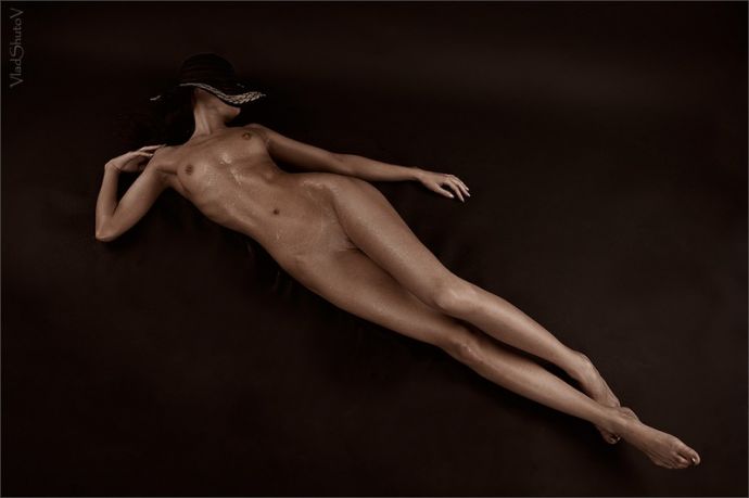 Nude girls