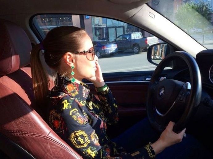 Юля Михалкова стала 49-й в списке самых сексуальных женщин России