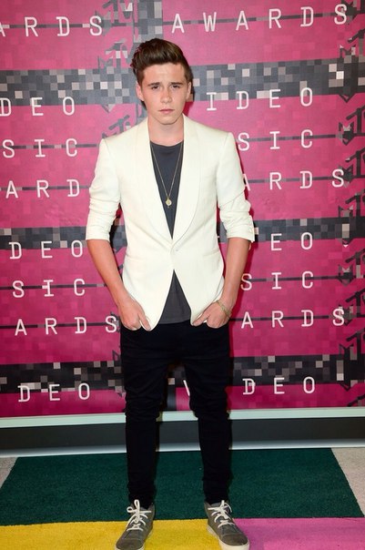 Ник Джонас и Бруклин Бекхэм на MTV VMA 2015