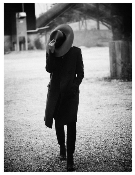 Фотосессия Виктории Бекхэм для Vogue Germany