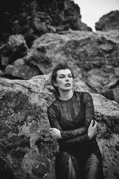 Милла Йовович для мартовского номера испанского издания журнала «Harper's Bazaar»