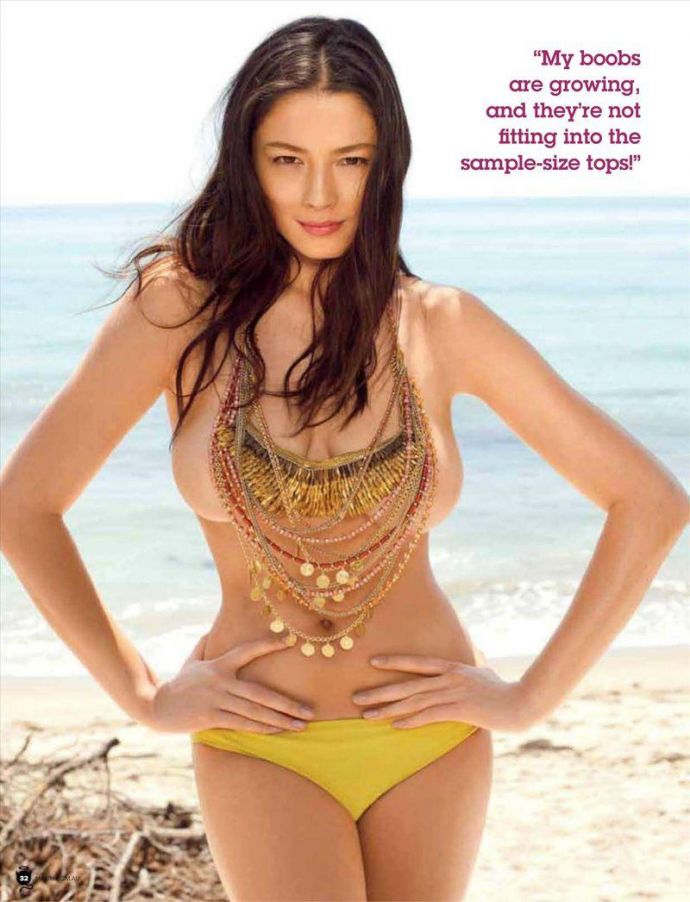 Откровенная Jessica Gomes - Maxim December 2011 (12-2011) Australia