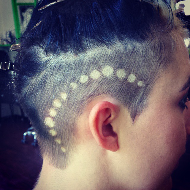 Новый тренд Instagram: #hairstencil