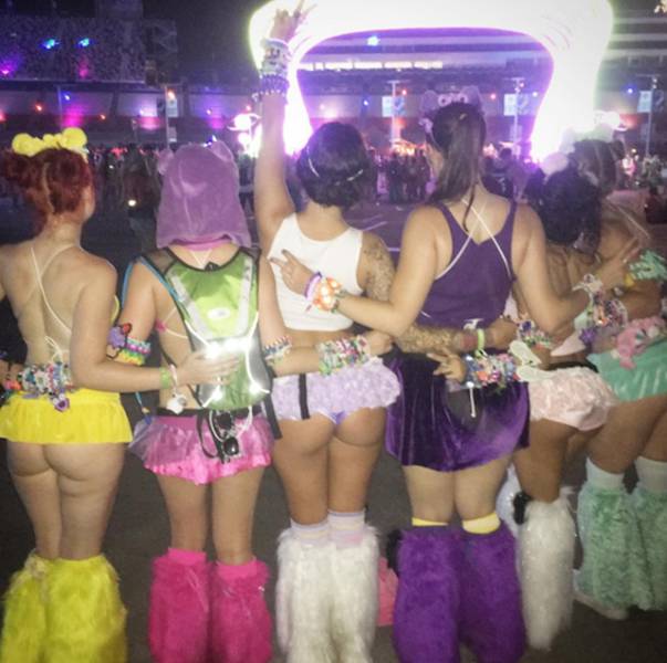 Девушки фестиваля Electric Daisy Carnival