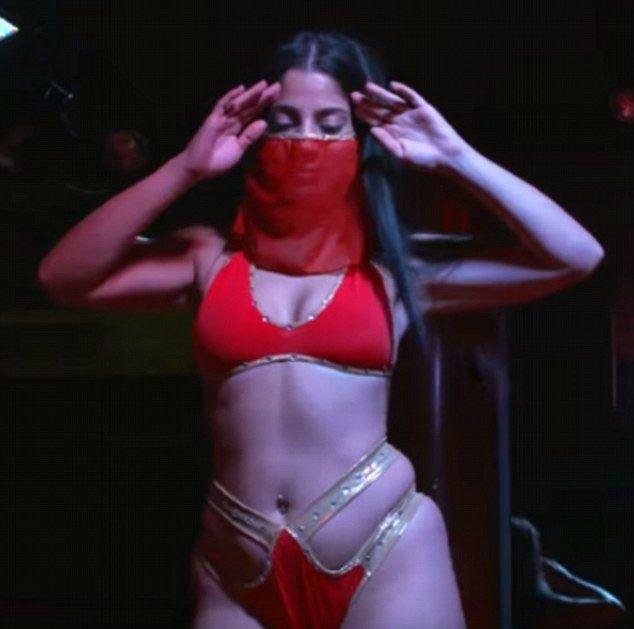 Надия Али из Пакистана снимается в порно