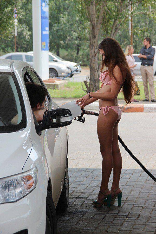 Юморные картинки с девушками