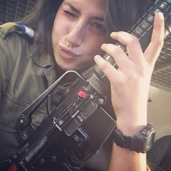 Военные девушки Израиля