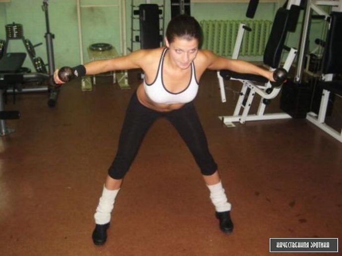 Фото девушек из спорт зала