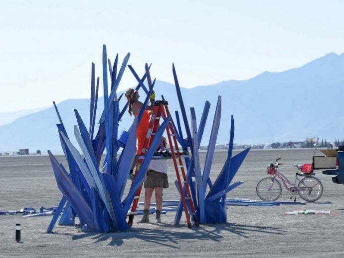 Первые фото с фестиваля Burning Man 2017