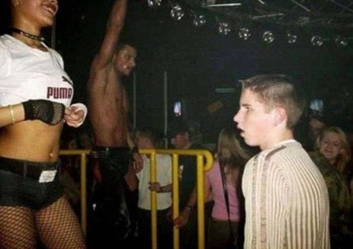 Веселые фотографии из ночных клубов, которые многим хотелось бы уничтожить