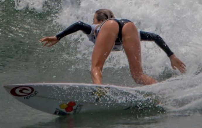 Alana Blanchard модель, которая любит спорт.