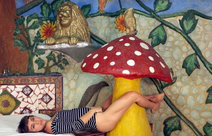 Kiss Me, колумбийский мотель на час, где можно сыграть в любую ролевую игру
