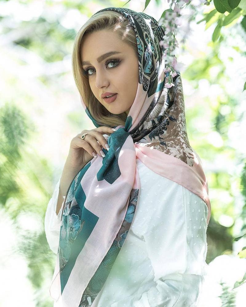 Русские красавицы в платках